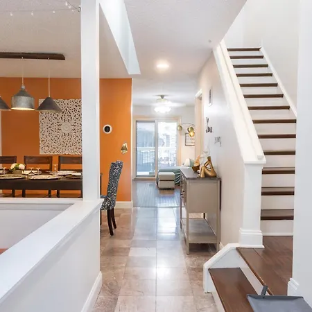Pet-Friendly Beach Getaway, Relax By The Bay!